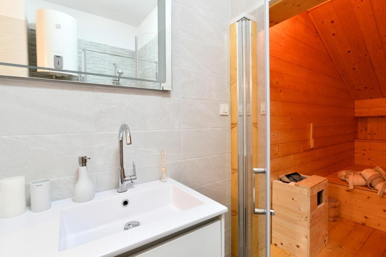 Apartment Rosenberger, Opatija Center With Parking Dış mekan fotoğraf